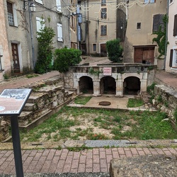 Camps la Source