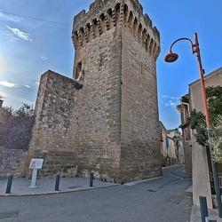 Pertuis