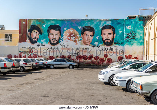 mural-commemorating-martyr-of-the-iran-iraq-war-in-shiraz-city-capital-j0hyfw.jpg